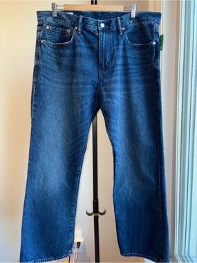 NWT Gap Mens Straight Leg Blue Jeans Classic Dark Wash Denim Size 38 x 32 Staple